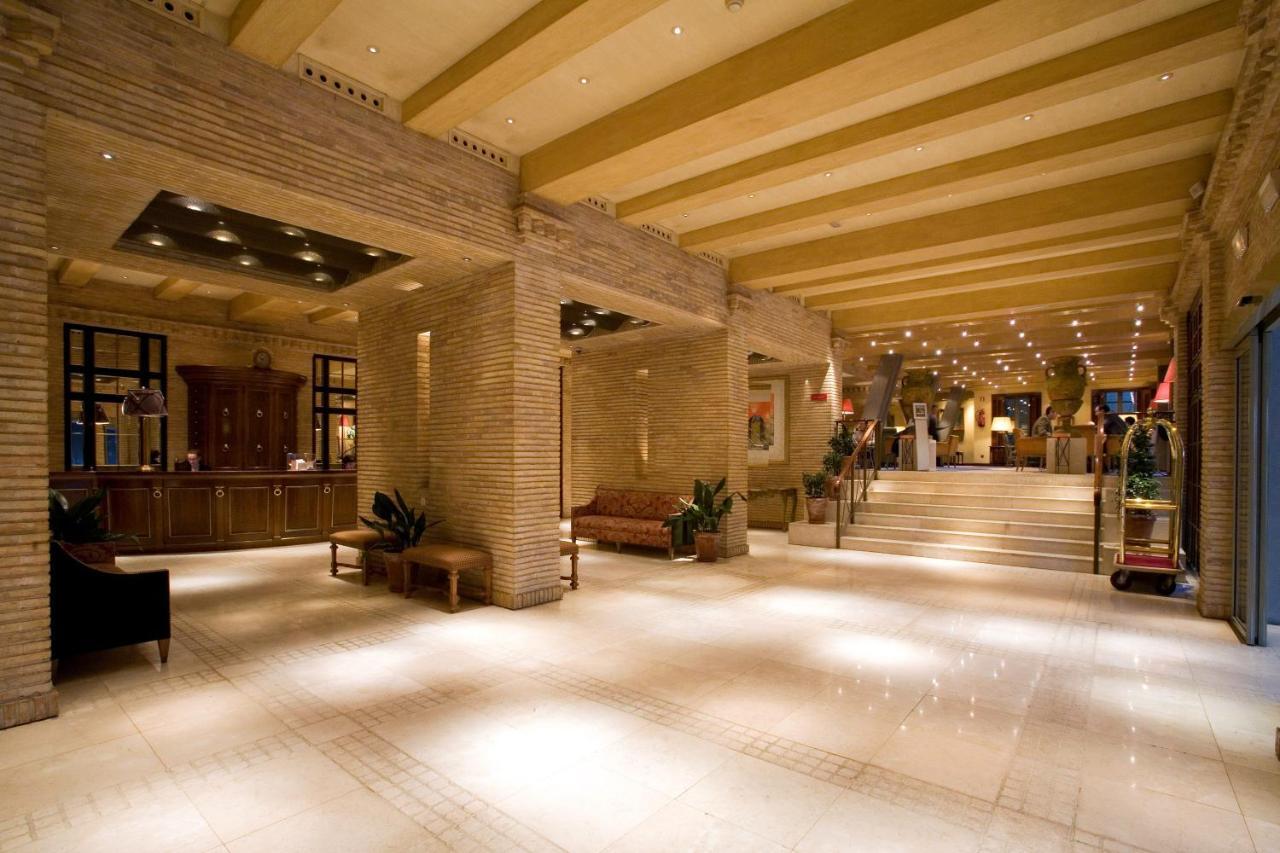 帕拉福克斯酒店 萨拉戈萨 外观 照片